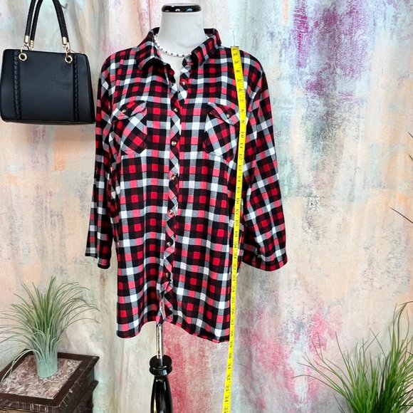 📌Eden & Olivia Red -Black -White Plaid Soft Button Down Shirt w/ Roll Up Sleeve - Picture 8 of 15